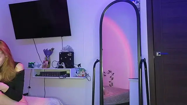 Candy Flosse online show from 14, 10, 2025