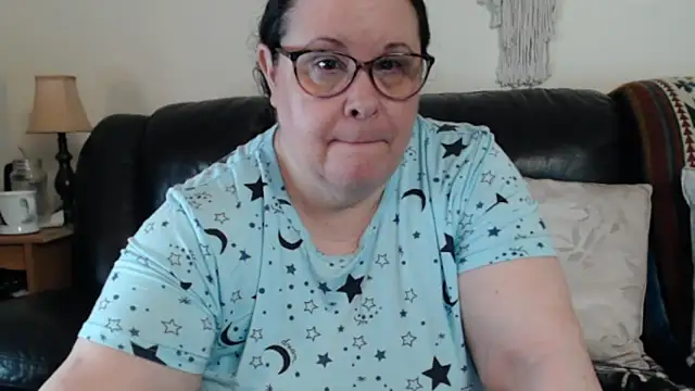 Juicy Julie469 online show from 22, 4, 2026