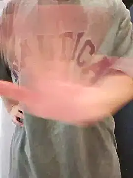 Snapshot of 111owo111 chatting on 19, 10, 2025 111owo111 online show from 19, 10, 2025