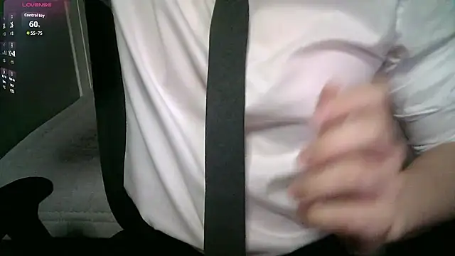 Snapshot of 111owo111 chatting on 25, 5, 2026 111owo111 online show from 25, 5, 2026