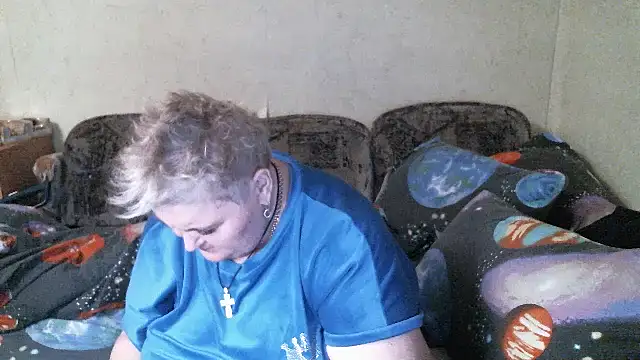 Lana555 online show from 10, 4, 2026