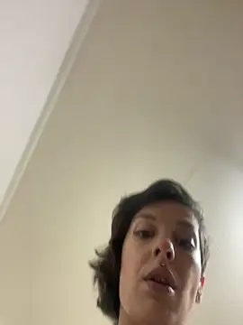 Snapshot of Piggiteablacktea chatting on 21, 10, 2025 Piggiteablacktea online show from 21, 10, 2025