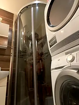 Snapshot of Piggiteablacktea chatting on 5, 11, 2025 Piggiteablacktea online show from 5, 11, 2025