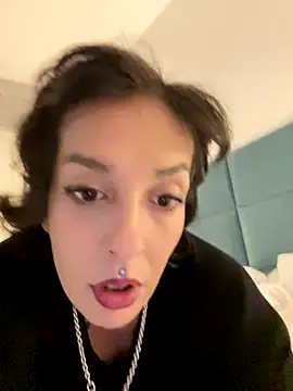 Snapshot of Piggiteablacktea chatting on 11, 11, 2025 Piggiteablacktea online show from 11, 11, 2025