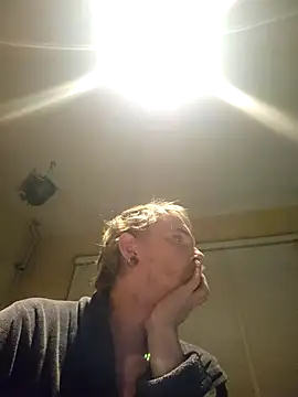 piercingpik online show from 14, 12, 2025