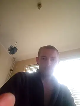 piercingpik online show from 27, 2, 2026