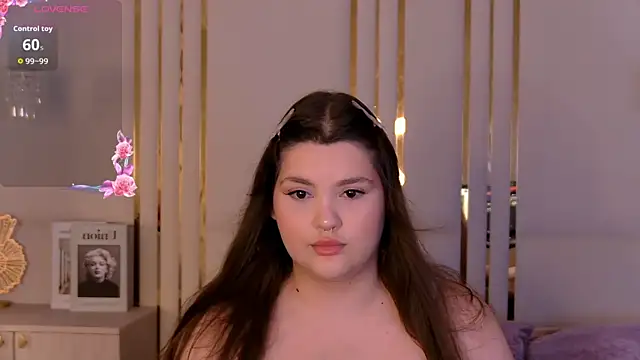 EmilyHyde online show from 24, 6, 2026