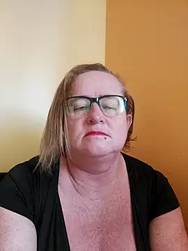 Miss-tetas online show from 5, 2, 2026