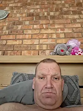 wallacelegend online show from 18, 9, 2025