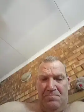 wallacelegend online show from 28, 10, 2025