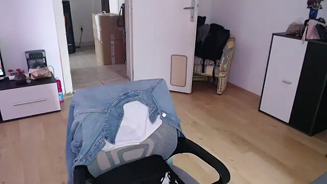 Aliens4twenty online show from 6, 11, 2025