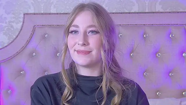 Snapshot of MiaEuphoria_ chatting on 30, 9, 2025 MiaEuphoria online show from 30, 9, 2025