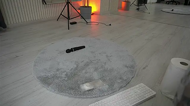 EmmaBlanco online show from 8, 10, 2025