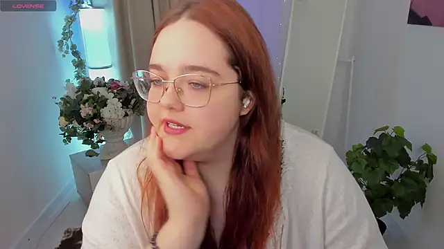 Snapshot of Neko_Moor chatting on 2, 10, 2025 Neko Moor online show from 2, 10, 2025