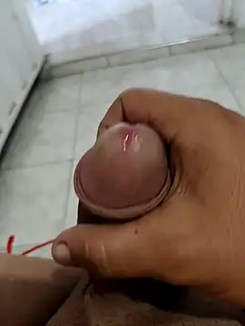 Snapshot of Exoticovergon chatting on 8, 3, 2026 Exoticovergon online show from 8, 3, 2026