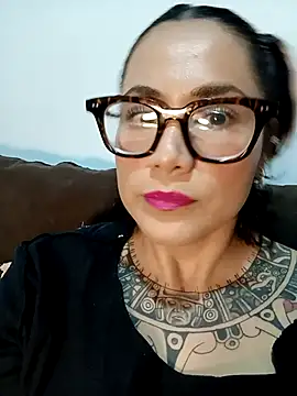 Snapshot of Omexochitl chatting on 2, 10, 2025 Omexochitl online show from 2, 10, 2025