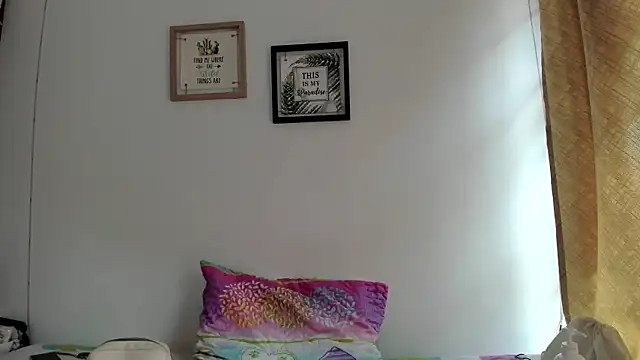 Snapshot of selena_jhonson chatting on 11, 9, 2025 selena jhonson online show from 11, 9, 2025