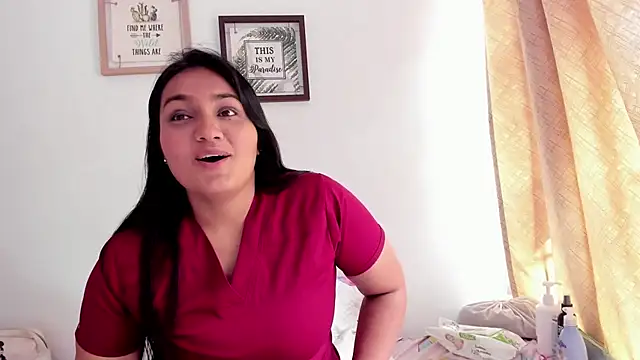 Snapshot of selena_jhonson chatting on 18, 10, 2025 selena jhonson online show from 18, 10, 2025