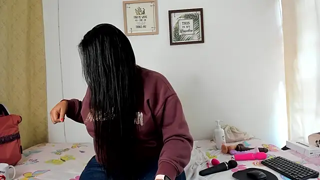 Snapshot of selena_jhonson chatting on 9, 2, 2026 selena jhonson online show from 9, 2, 2026