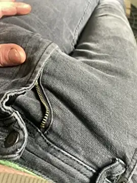 Snapshot of Marius1991 chatting on 4, 2, 2026 Marius1991 online show from 4, 2, 2026