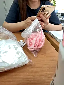 PhuongNhi21 online show from 28, 10, 2025