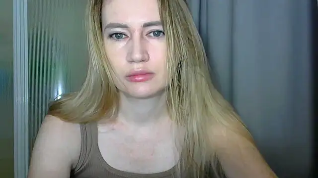 JessFoxxx online show from 13, 9, 2025