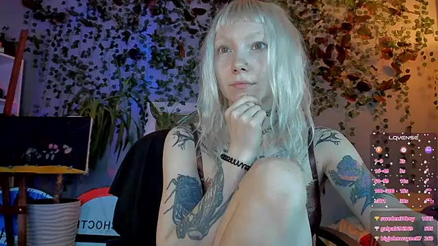 Snapshot of tattoo_art_baby chatting on 24, 7, 2026 tattoo art baby online show from 24, 7, 2026