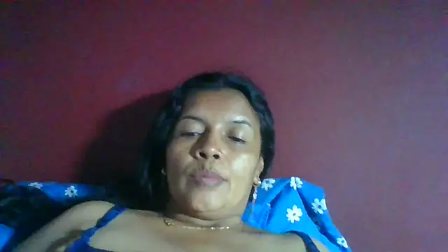 Snapshot of DianaOchoa_ chatting on 5, 6, 2026 DianaOchoa online show from 5, 6, 2026