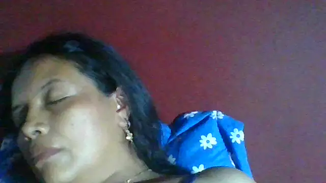 Snapshot of DianaOchoa_ chatting on 5, 6, 2026 DianaOchoa online show from 5, 6, 2026