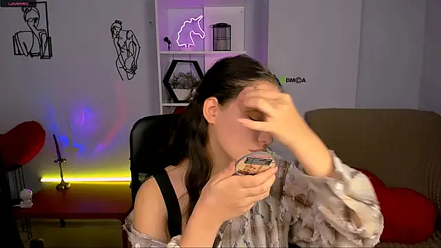 Snapshot of miki-niki chatting on 11, 11, 2025 miki-niki online show from 11, 11, 2025