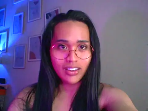 urmidnightcravingsxx online show from 6, 7, 2026