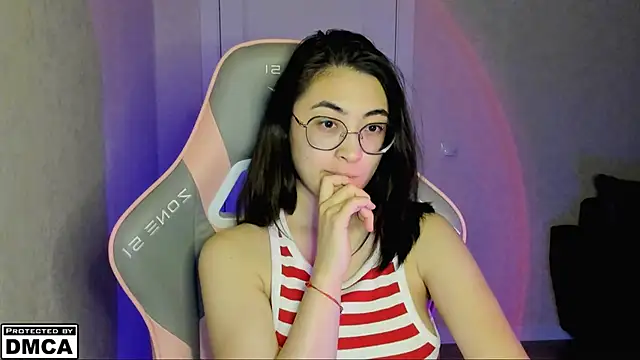 Snapshot of MeilideQian1 chatting on 22, 11, 2025 MeilideQian1 online show from 22, 11, 2025