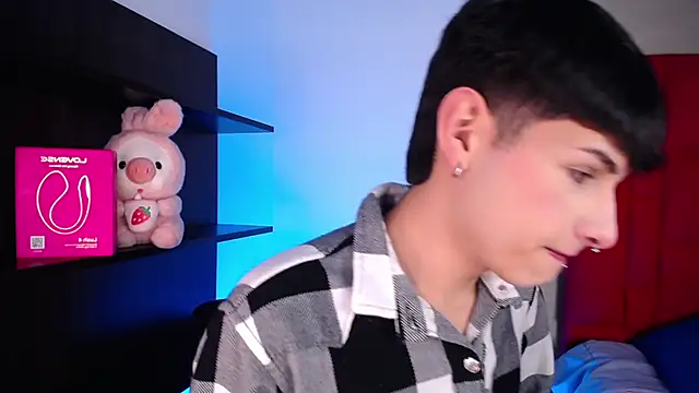 Ezra Storm online show from 11, 1, 2026