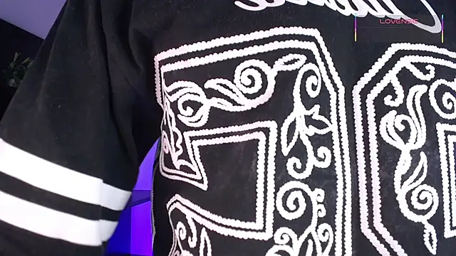 Ezra Storm online show from 12, 2, 2026