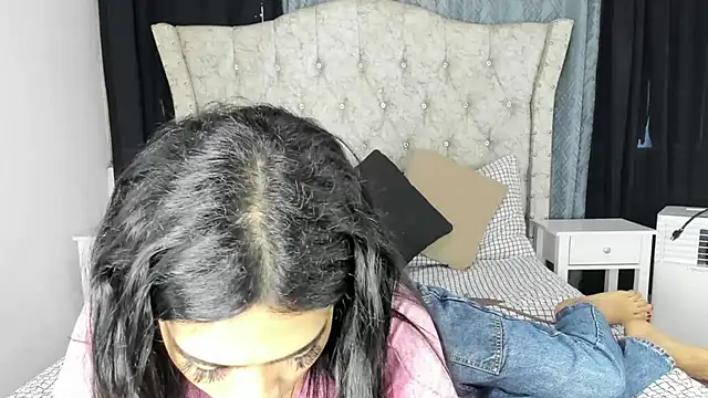 aleja spearsx online show from 28, 4, 2026