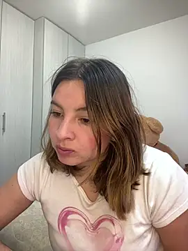 Snapshot of ADHARAMILLER__1111 chatting on 27, 9, 2025 ADHARAMILLER 1111 online show from 27, 9, 2025