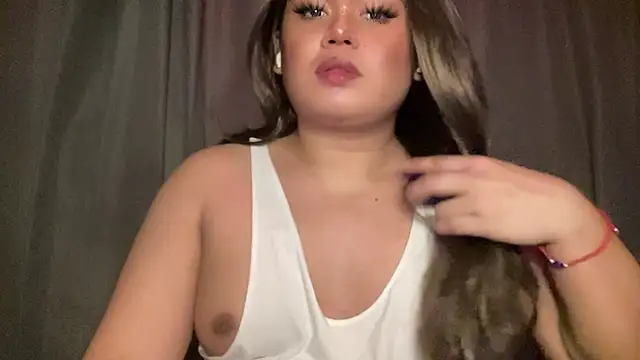 RedHead Thalia online show from 6, 4, 2026