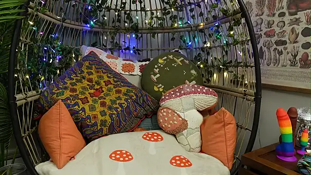 bendingofwillow online show from 3, 10, 2025