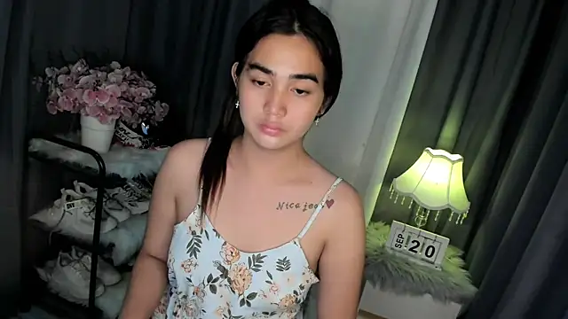 Snapshot of Alovelydoll_nica chatting on 20, 9, 2025 Alovelydoll nica online show from 20, 9, 2025