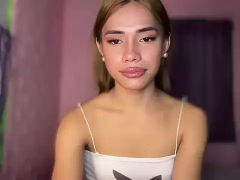 Lovelynikki03 online show from 3, 7, 2026