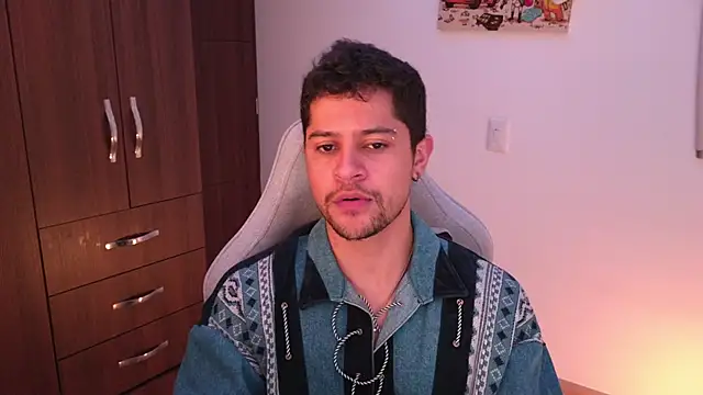 domsantiago  online show from 25, 11, 2025