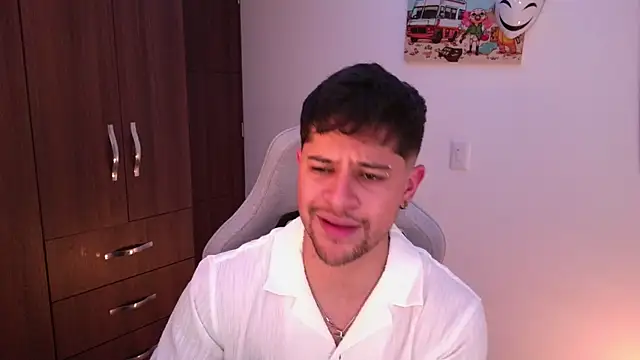 domsantiago  online show from 28, 11, 2025