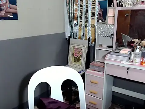 Snapshot of miya_khali chatting on 24, 10, 2025 miya khali online show from 24, 10, 2025