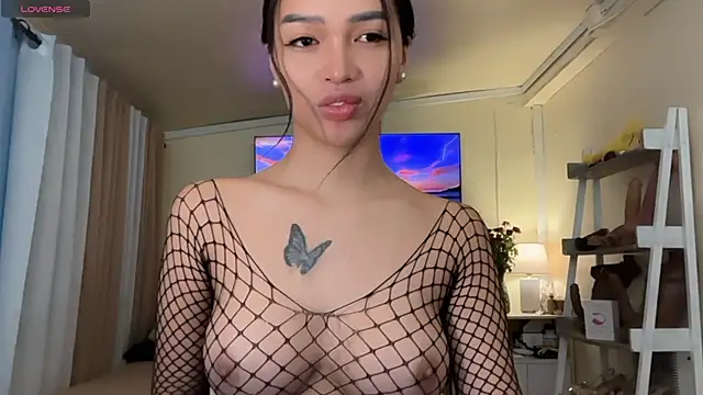 Snapshot of _agatha143_ chatting on 10, 6, 2026 agatha143 online show from 10, 6, 2026