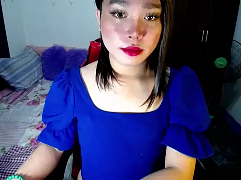 Urassiansweetcummer online show from 26, 9, 2025