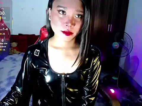 Urassiansweetcummer online show from 27, 7, 2026