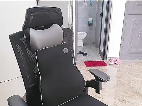 Shulee21 online show from 1, 10, 2025