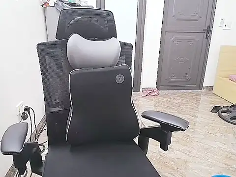 Shulee21 online show from 30, 10, 2025