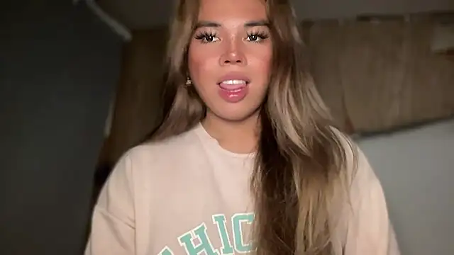 Snapshot of goddessofalltime chatting on 10, 9, 2025 goddessofalltime online show from 10, 9, 2025