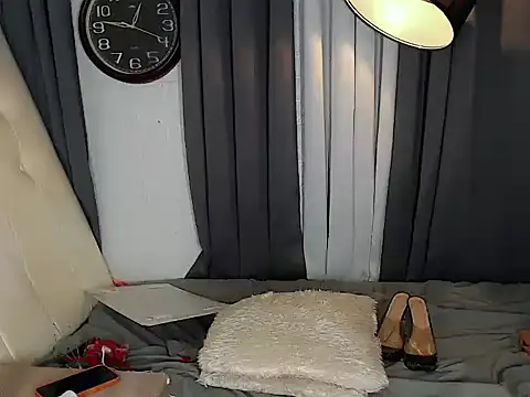 Foxxy Barbie online show from 25, 4, 2026